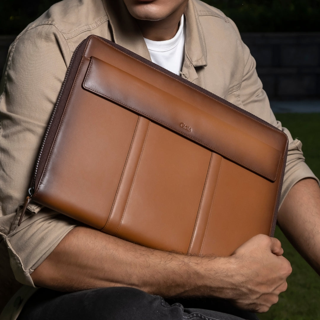 Dapper Laptop Holder