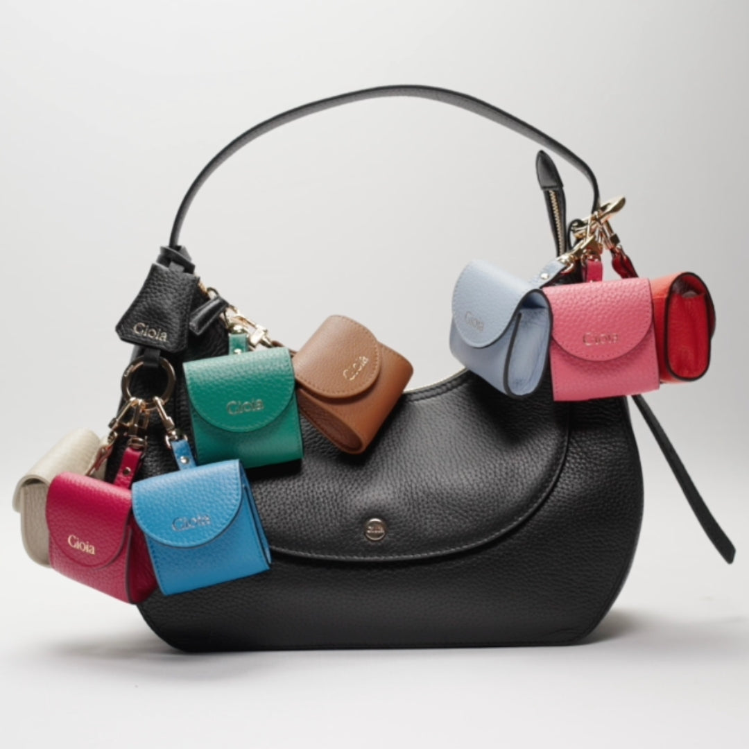 Anna Shoulder Bag#Color_Black