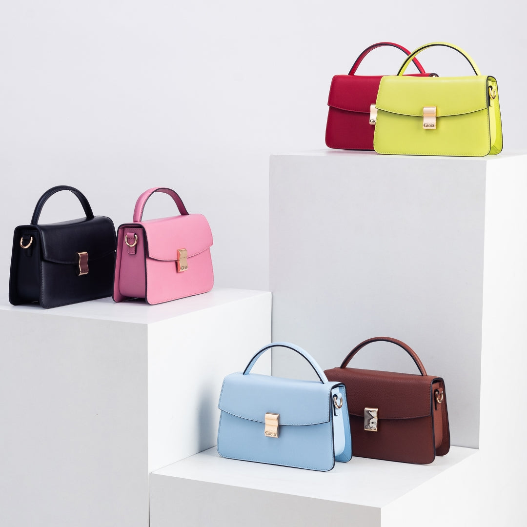 Maddox Small Crossbody#Color_Black