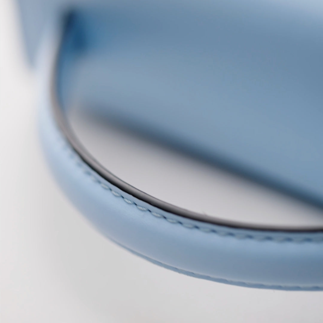 Maddox Small Crossbody#Color_Sky Blue