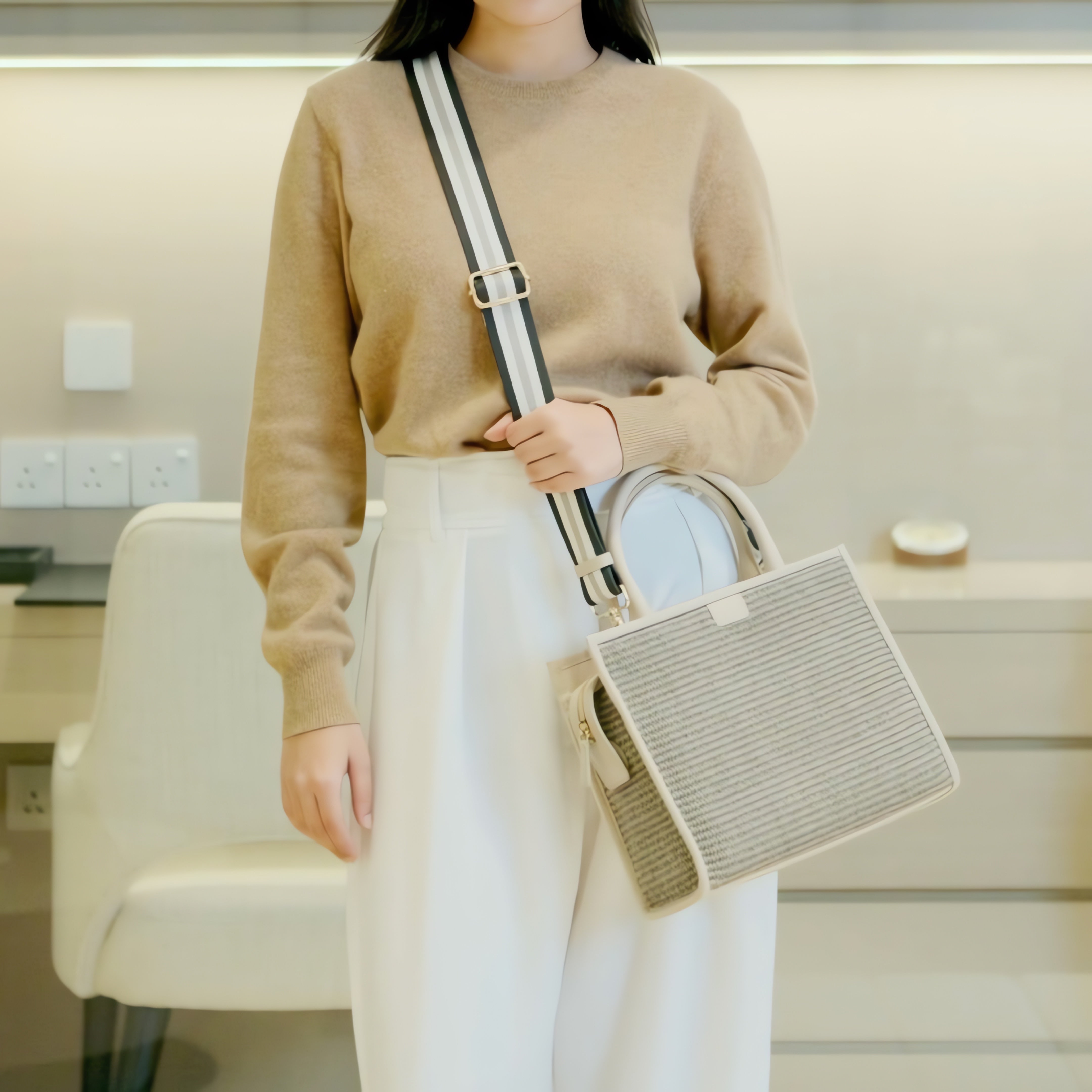 Raffia Book Tote#Color_Grey