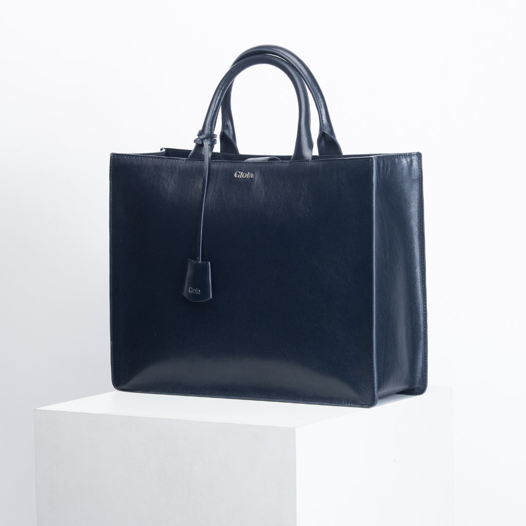 Amelia Classic Tote#Color_Navy