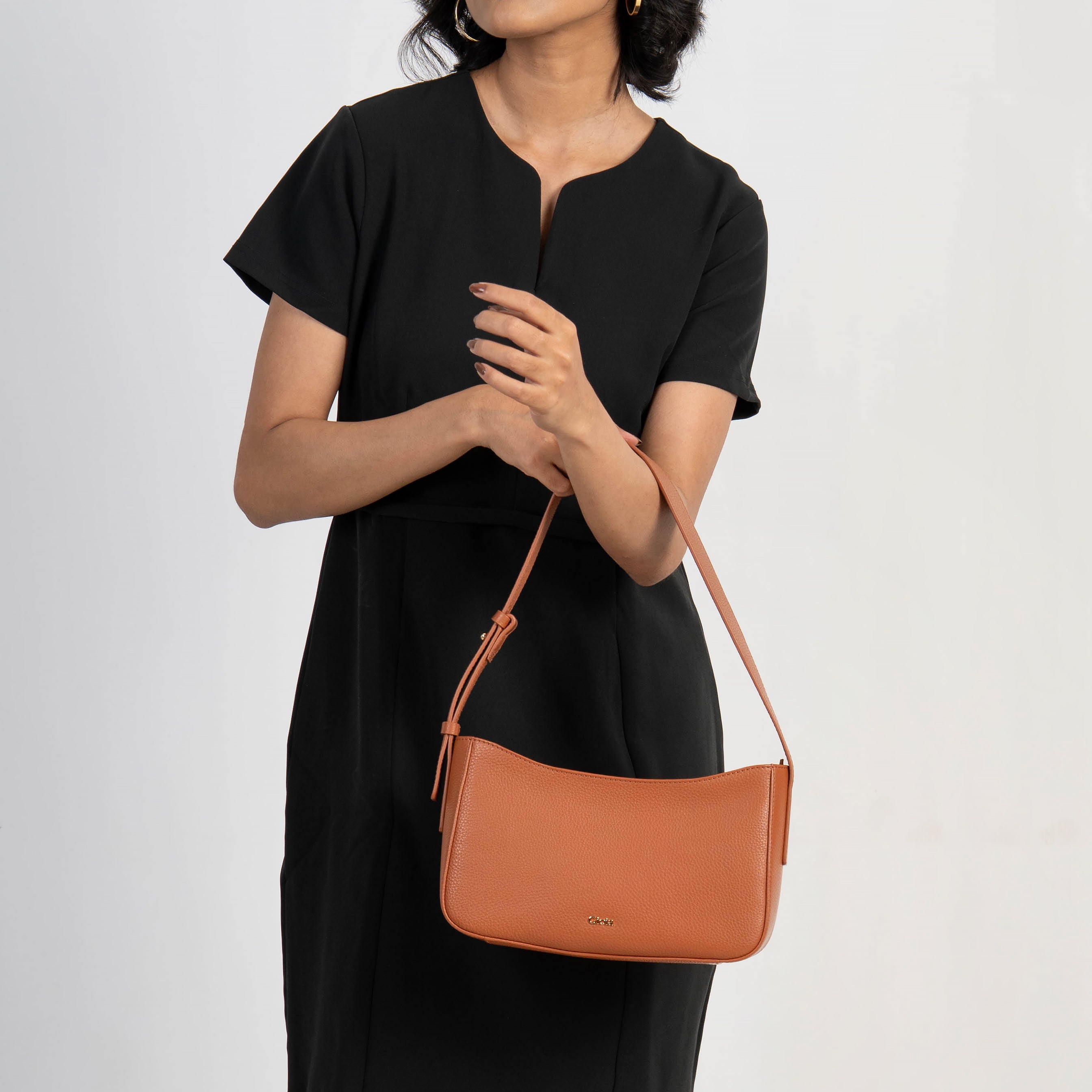 Alma-R Leather Shoulder Bag Small