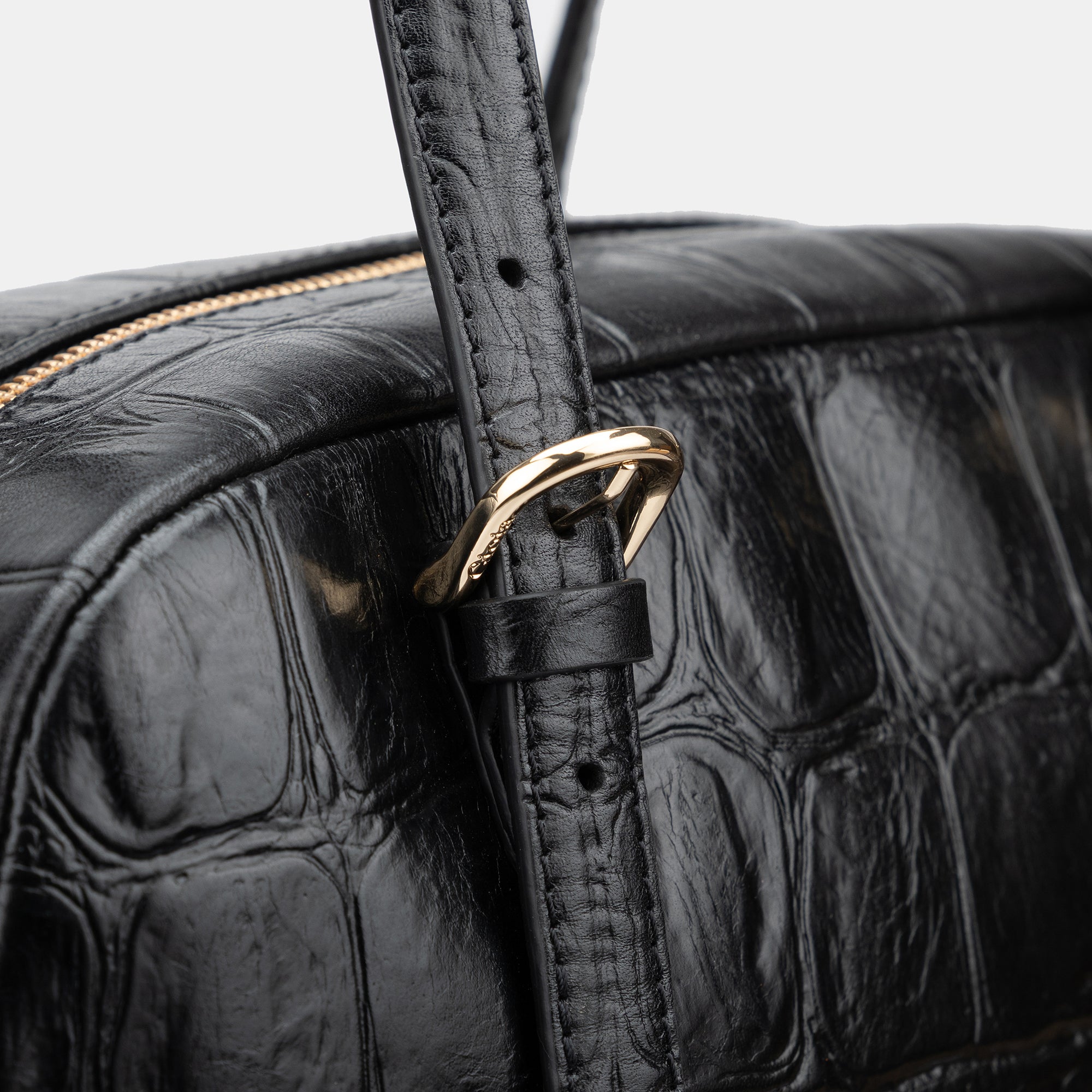 Claire Medium Shoulder Bag#Color_Black