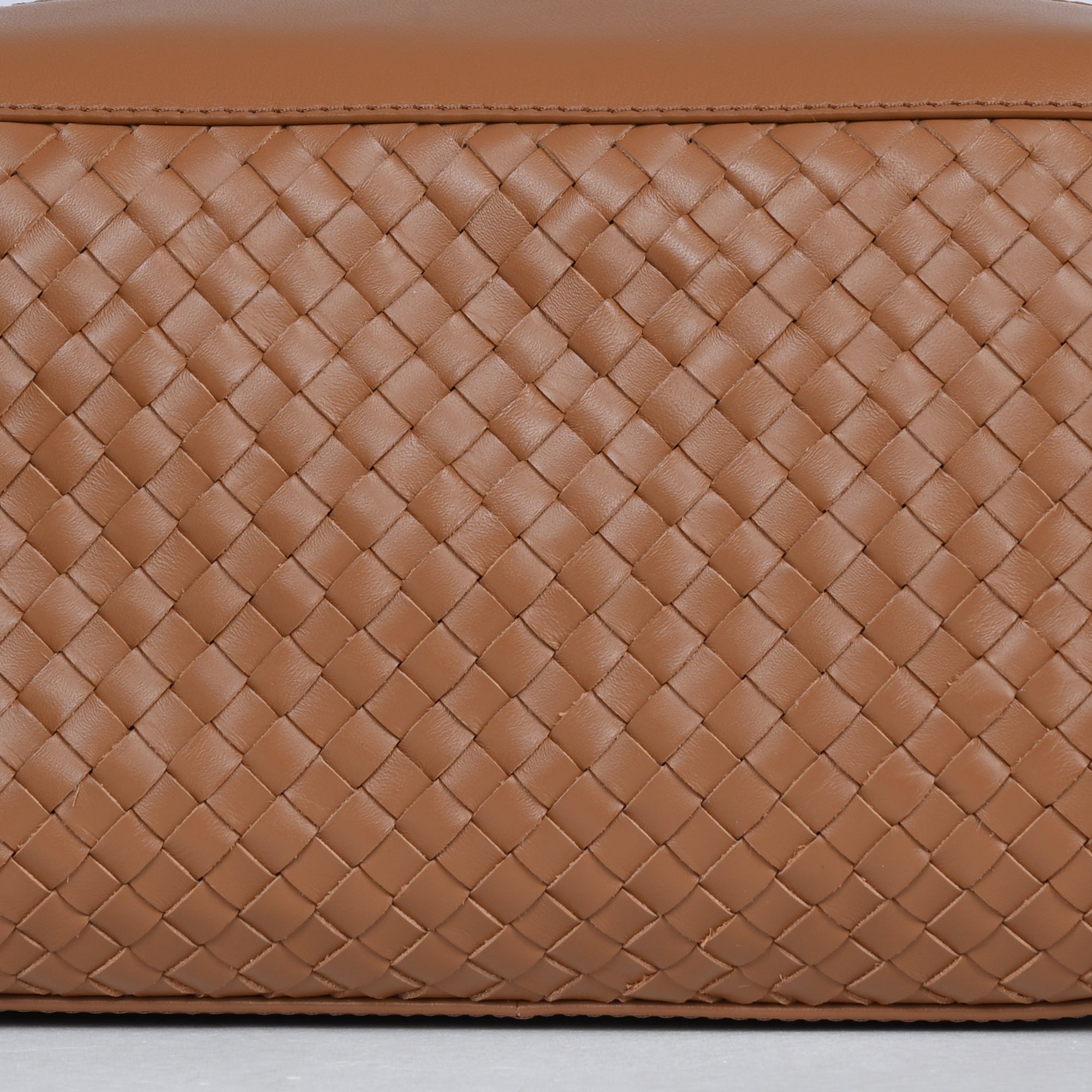 Enzo Woven Wash Bag#Color_Tan