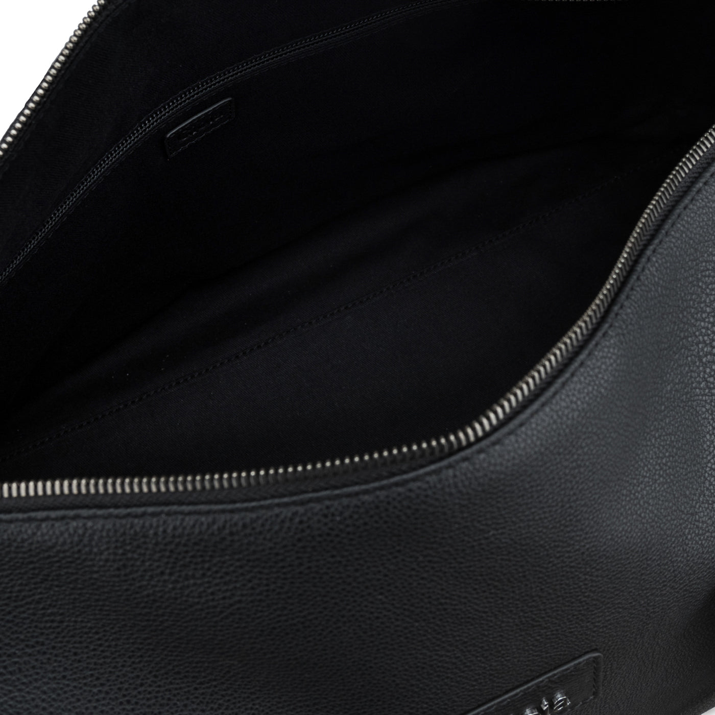 Louis Holdall#Color_Black