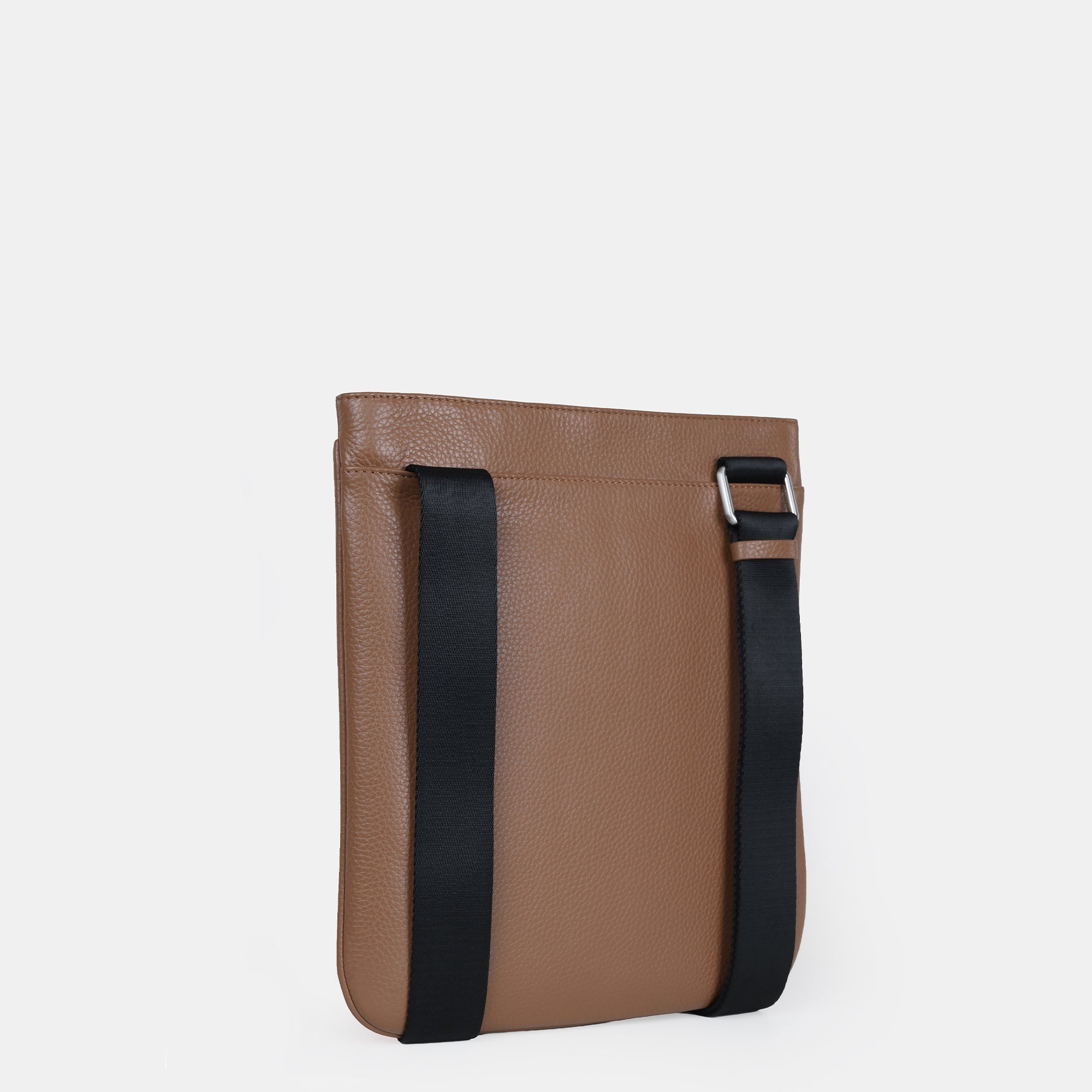 Mario Slim Leather Crossbody#Color_Tan