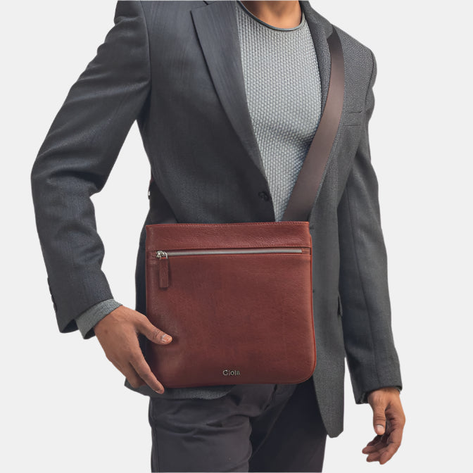 Louis Slim Crossbody#Color_Bordeaux