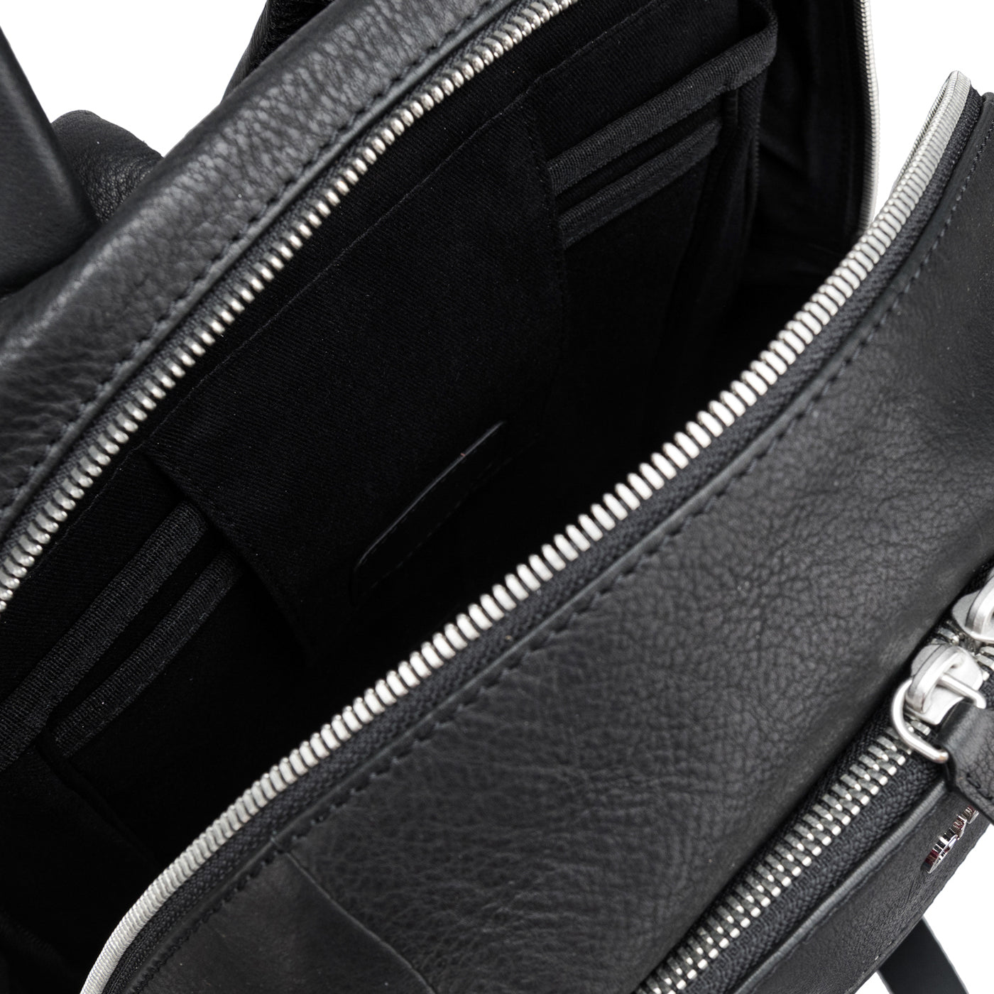 Louis A Medium Backpack#Color_Black