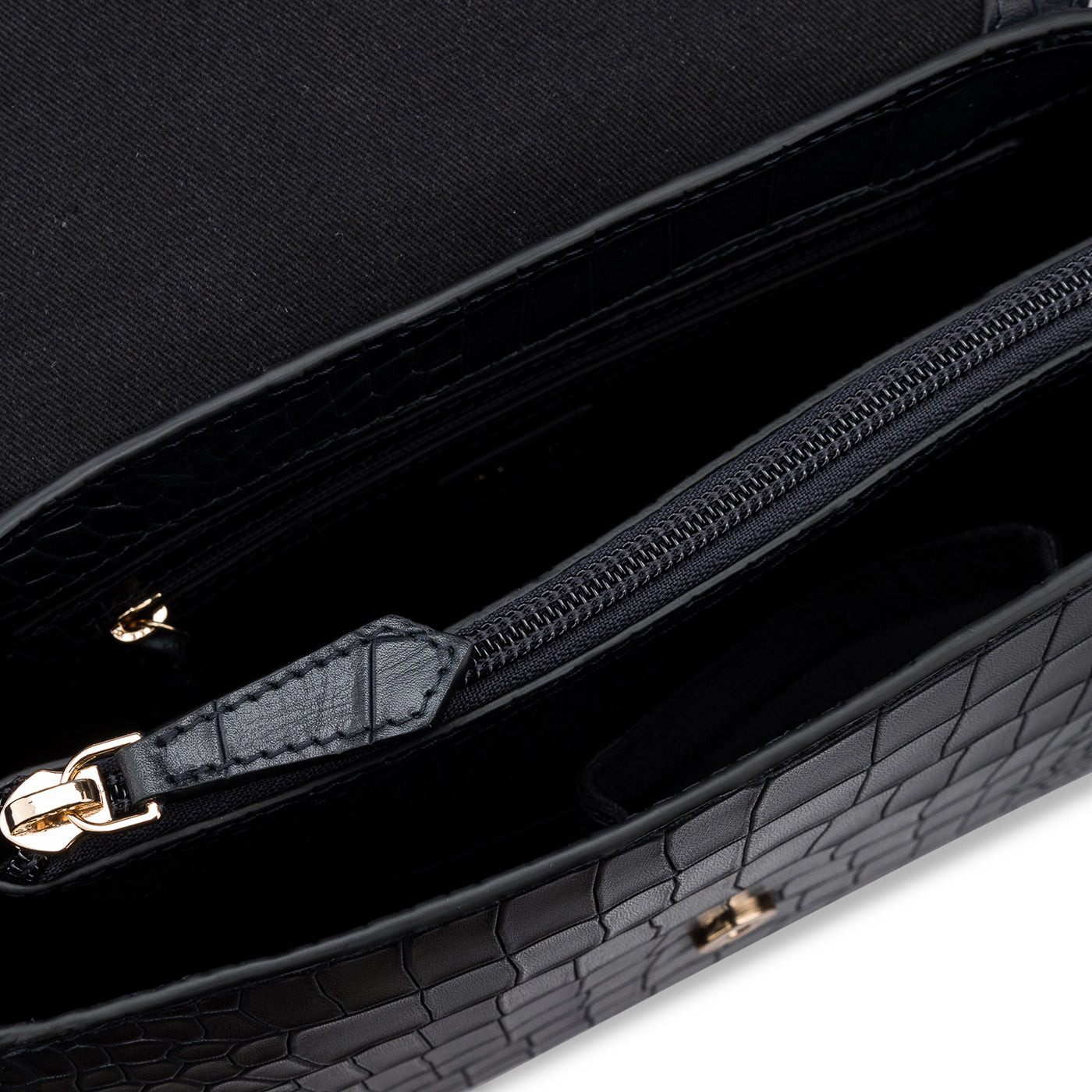 Maddox Crossbody#Color_Navy