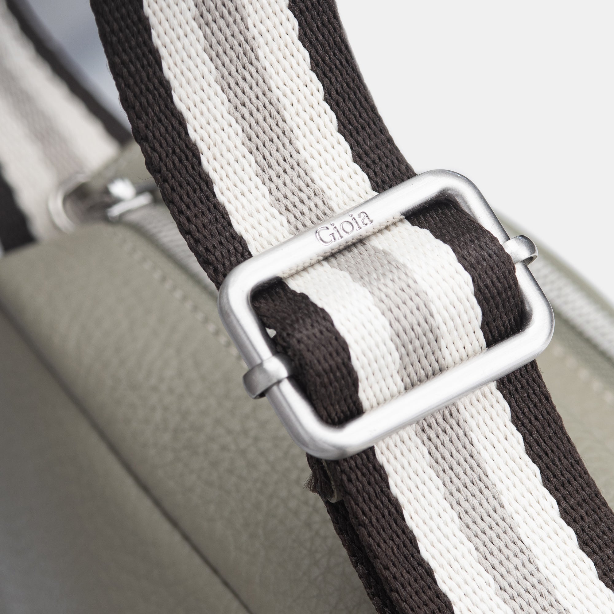 Mario H02 Crossbody Bag#Color_New Grey