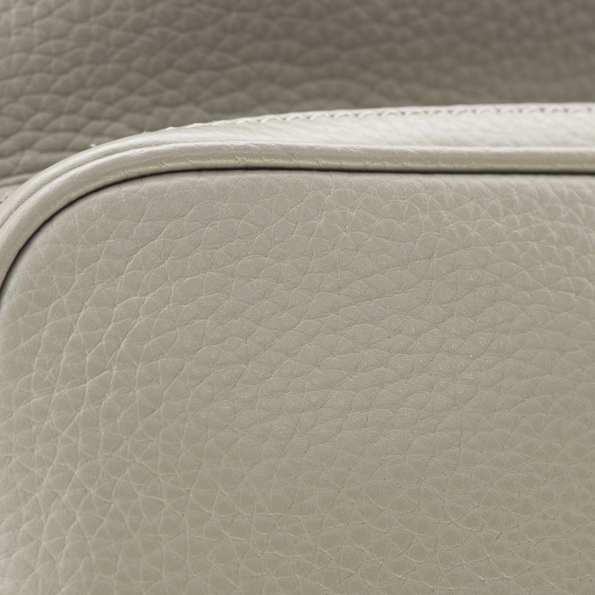 Mario 01 Crossbody Bag#Color_New Grey