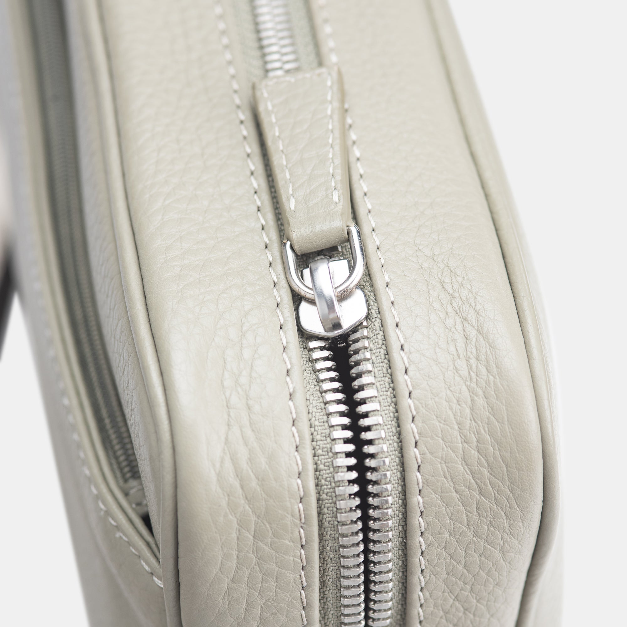 Mario 00 Crossbody Bag#Color_New Grey