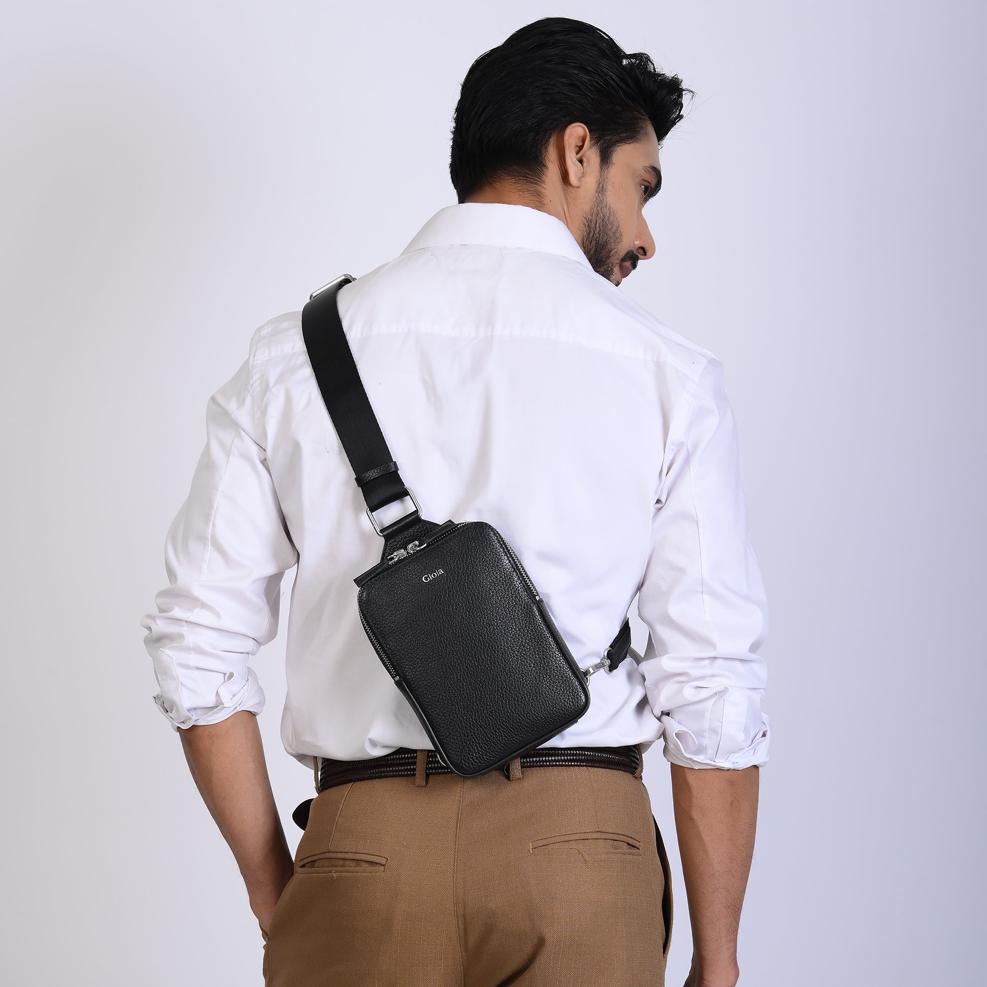 Mario V leather Crossbody Bag Small#Color_Black