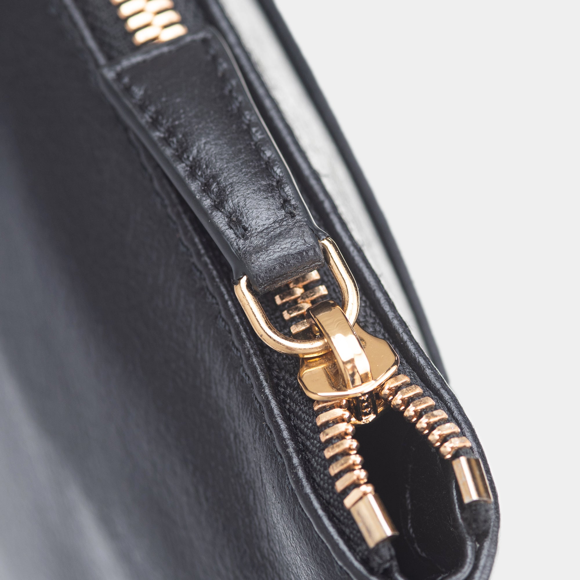 The Noir Edit Sabina Crossbody