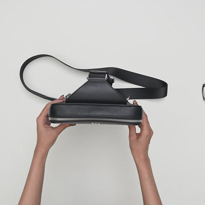 Mario V leather Crossbody Bag#Color_Black